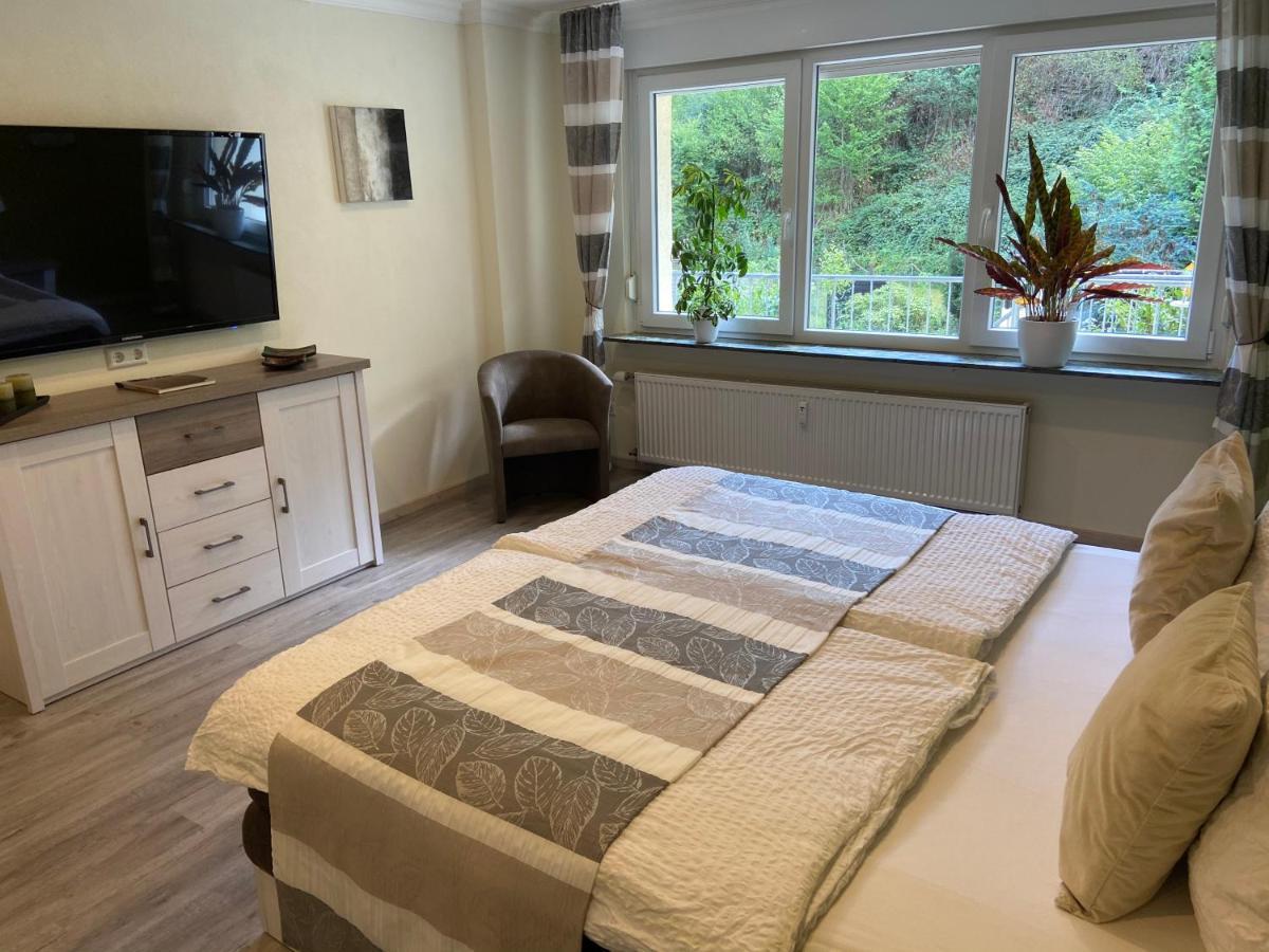 Roosartige Ferien - Ferienwohnung Am Weiherturm Bacharach Luaran gambar