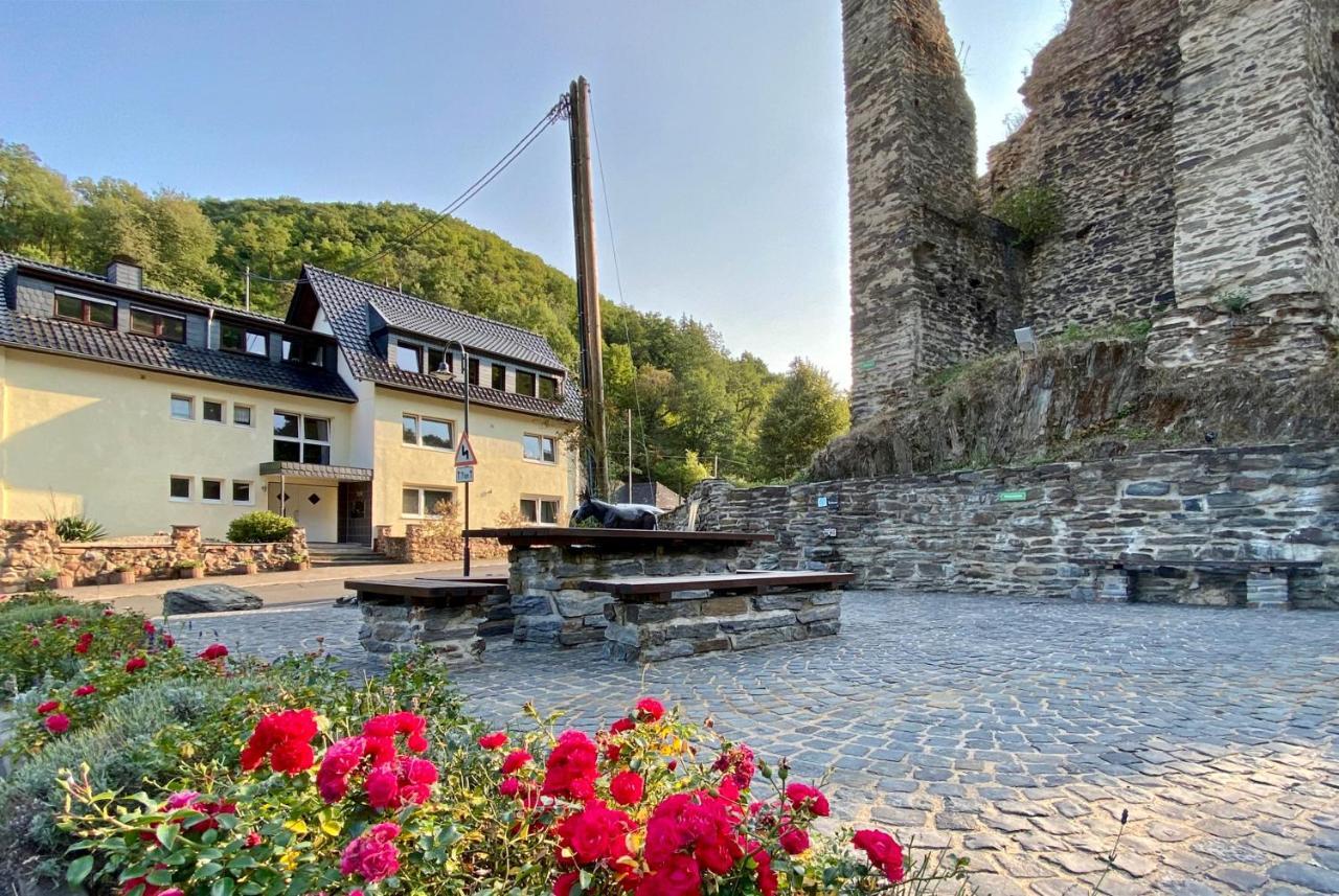Roosartige Ferien - Ferienwohnung Am Weiherturm Bacharach Luaran gambar