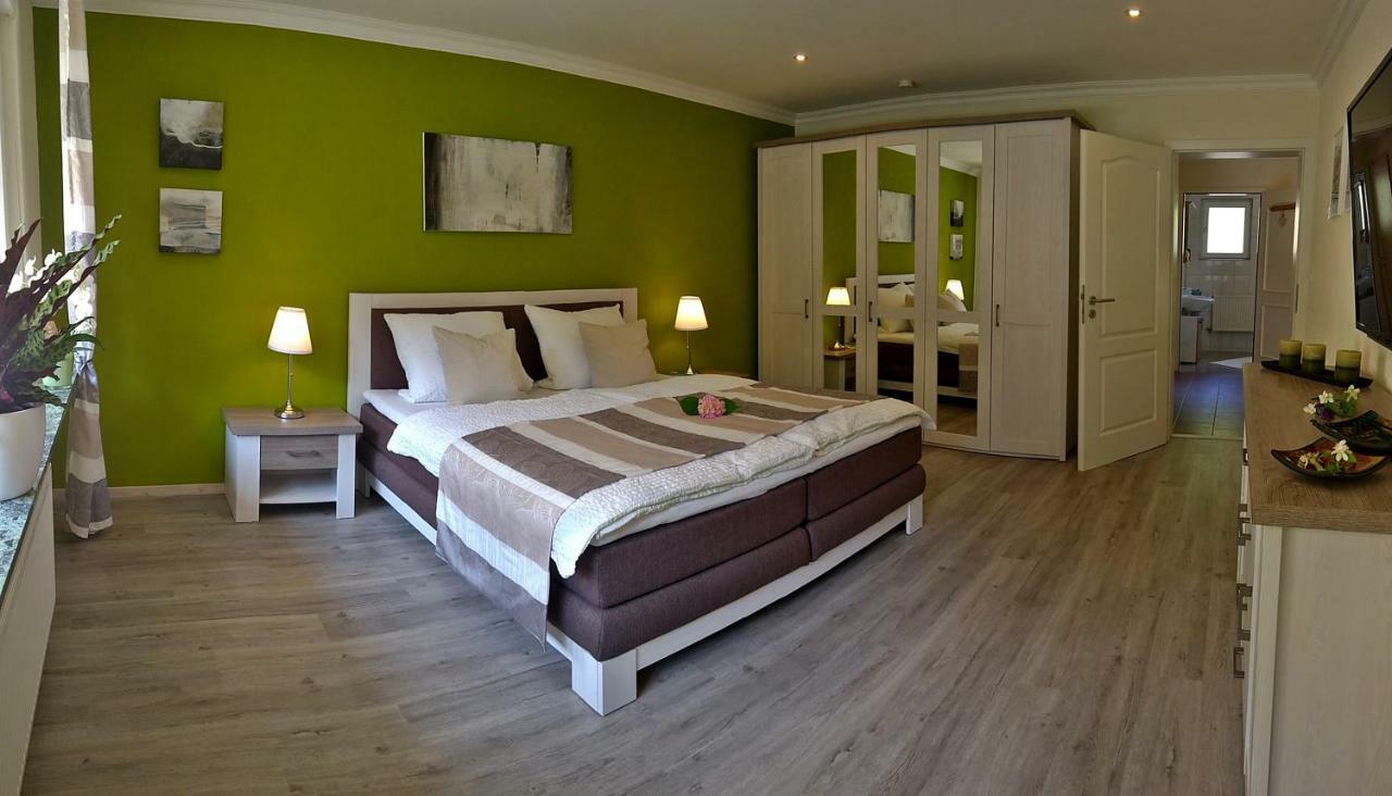 Roosartige Ferien - Ferienwohnung Am Weiherturm Bacharach Luaran gambar