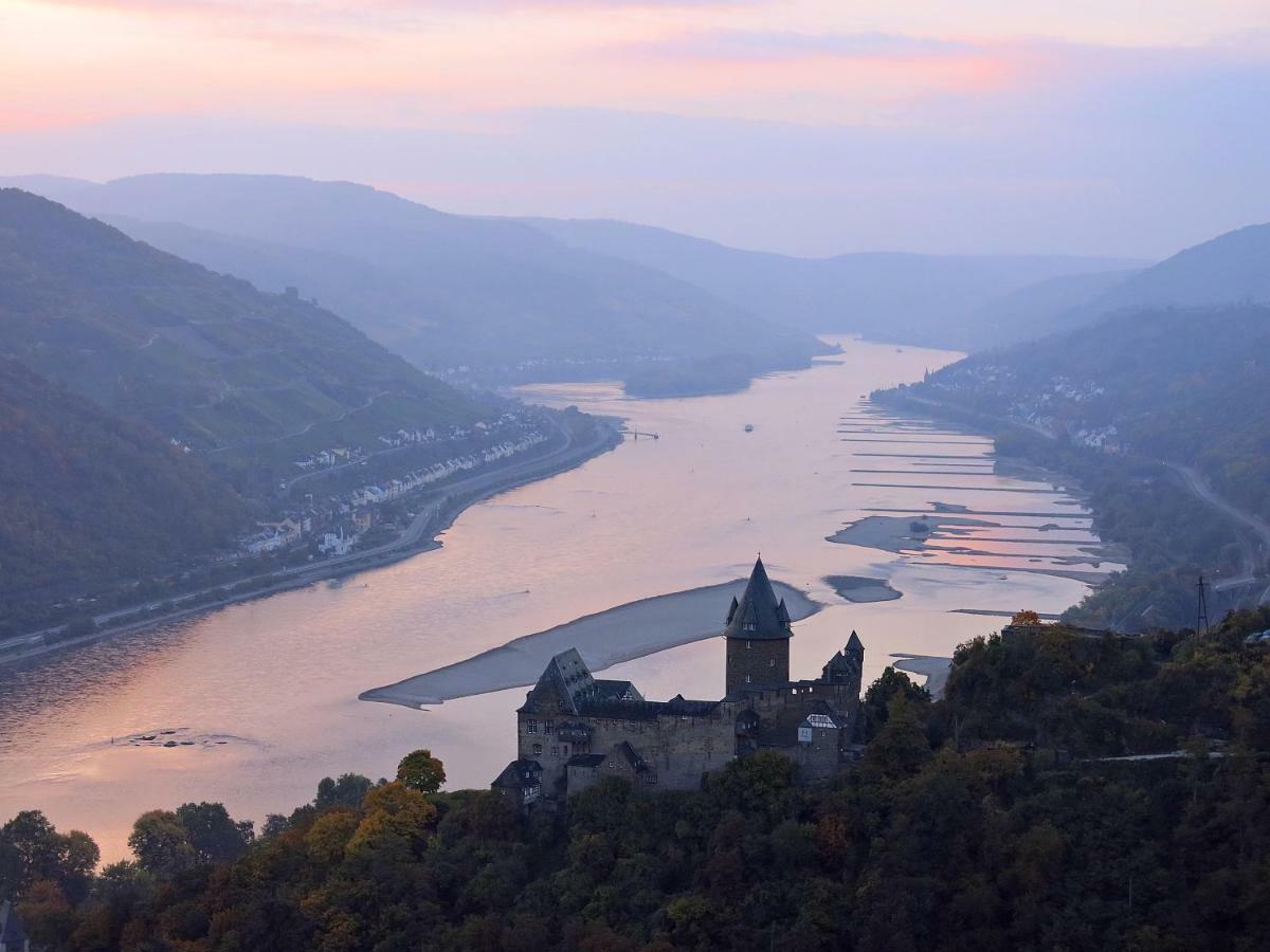 Roosartige Ferien - Ferienwohnung Am Weiherturm Bacharach Luaran gambar